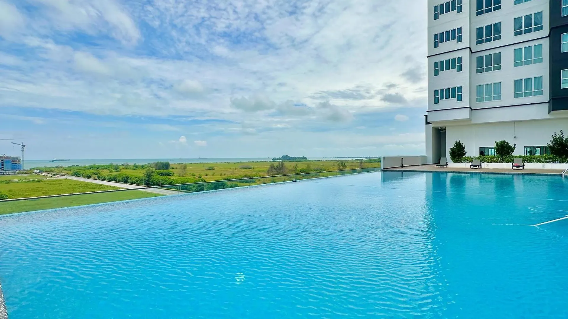 Amber Cove Melaka Sea View By Stayrene Malaysia